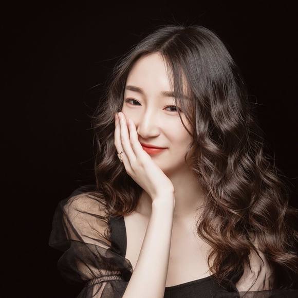 chloe_ding0930